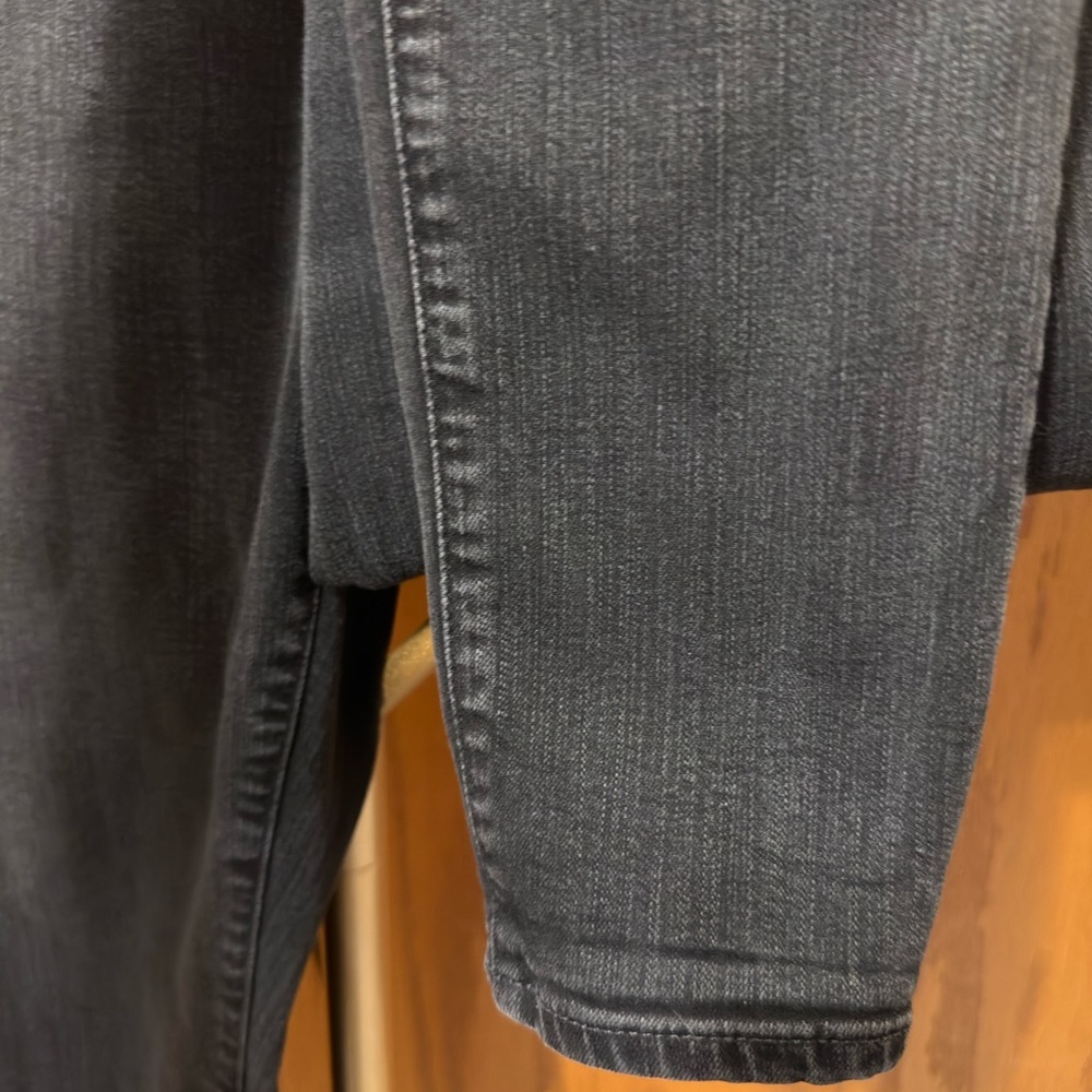 Madewell Roadtripper Skinny Jeans in Black size 31T Tall - Picture 6 of 15